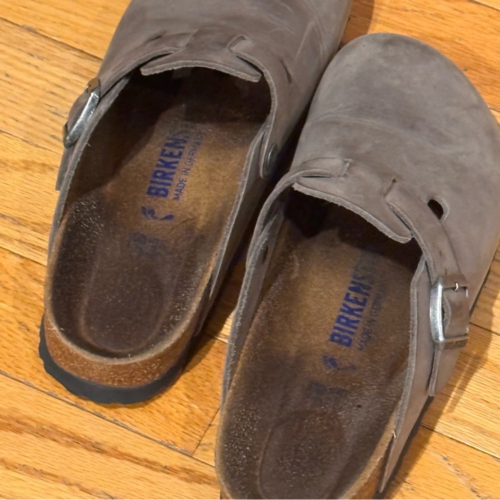 Birkenstock Oiled Leather Boston Mules - Picture 6 of 6